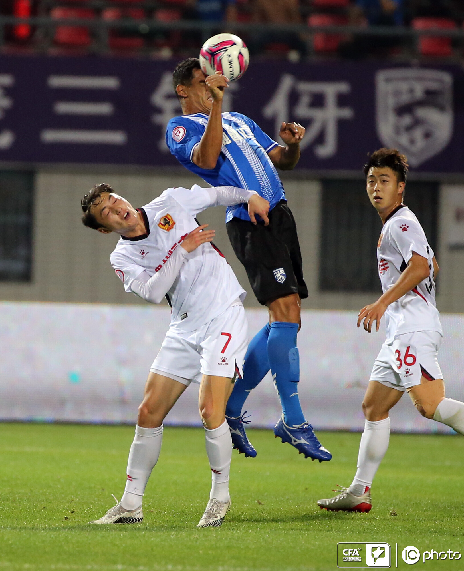 包含赛前武汉三镇主帅复盘:欧联节点到来,话题不断,身体对抗强度拉满的词条 包含赛前武汉三镇主帅复盘:欧联节点到来,话题不断,身体对抗强度拉满的词条